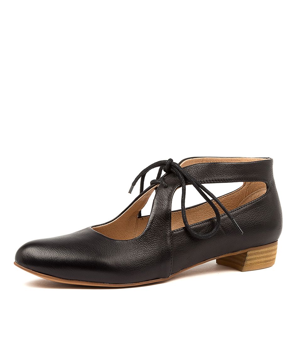 Side View Women&