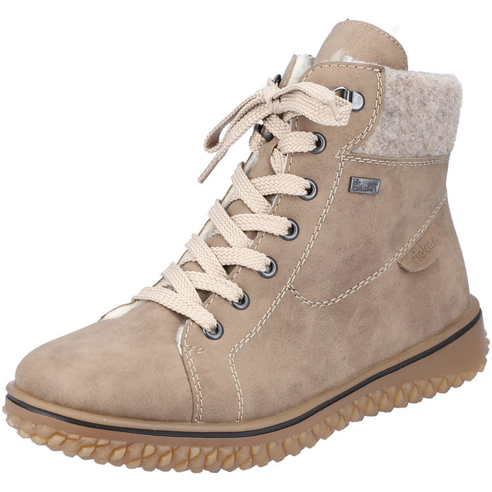 Quarter view Women&